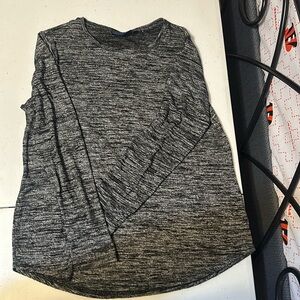 Like new Apt 9 long sleeve top